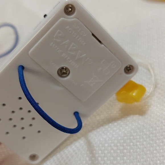 Build•A•Bear Snowboard/Pack and Pawtracks Player - Picture 14 of 16